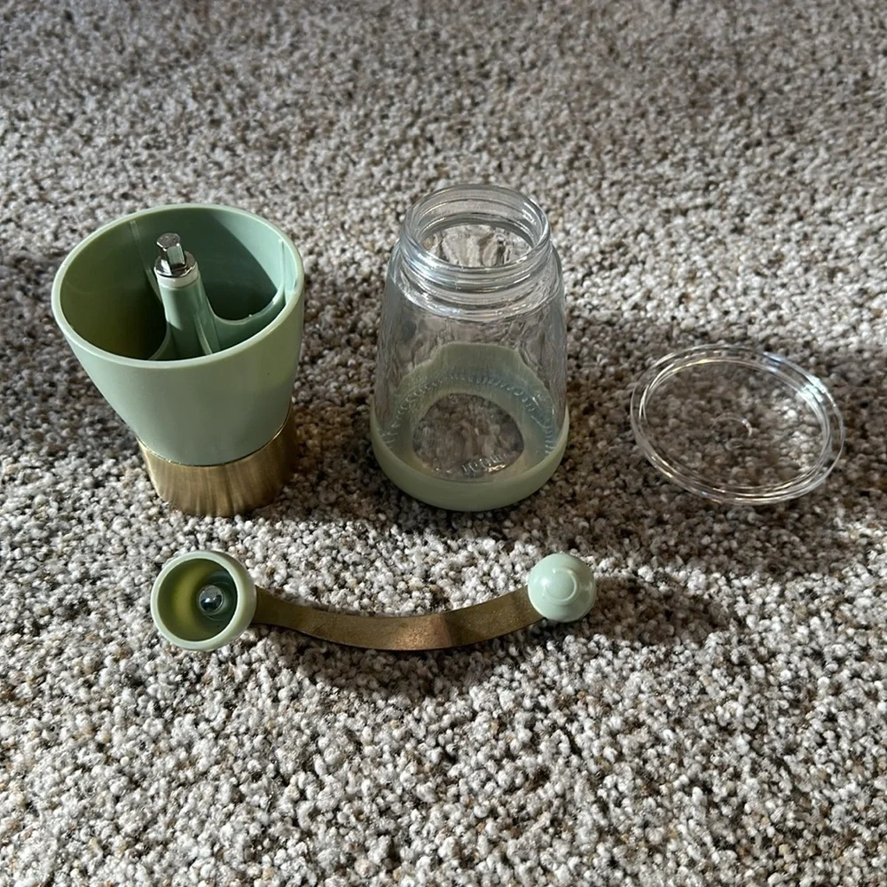 Coffee Grinder, Like New, Manual - Picture 3 of 4